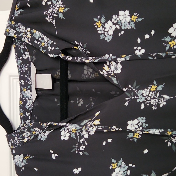 Mid Length Dress - Picture 4 of 6